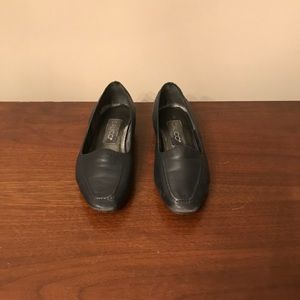 Women’s Leather Loafers